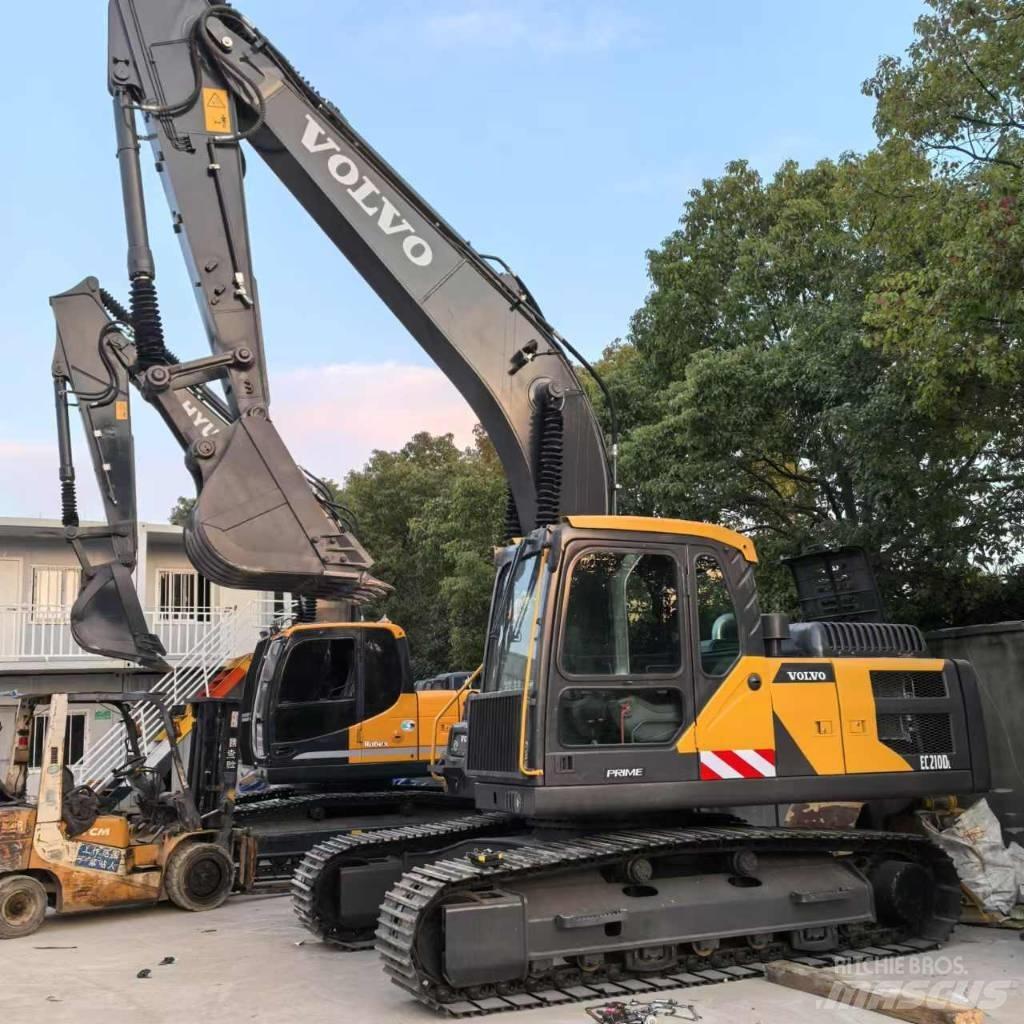 Volvo EC 210 D Midi bageri 7t – 12t