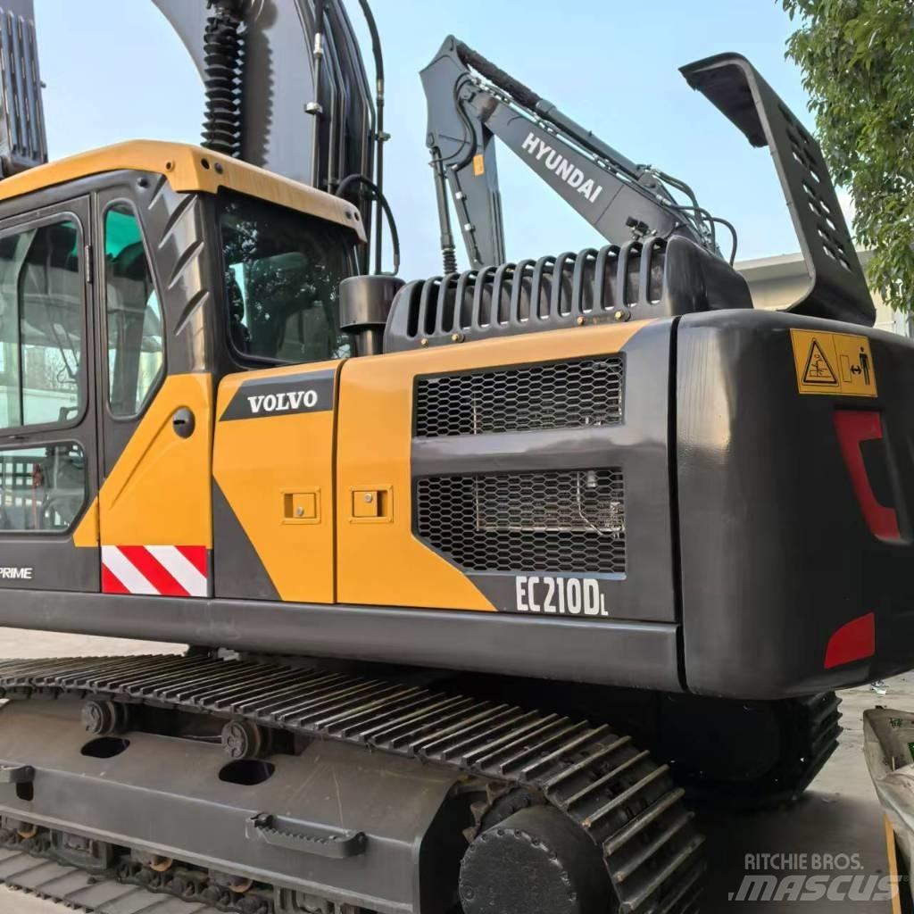 Volvo EC 210 D Midi bageri 7t – 12t