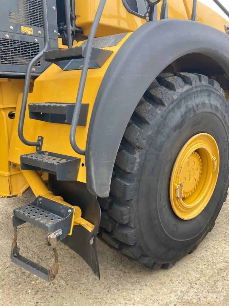 Bell B45E 6x6 Zglobni damperi