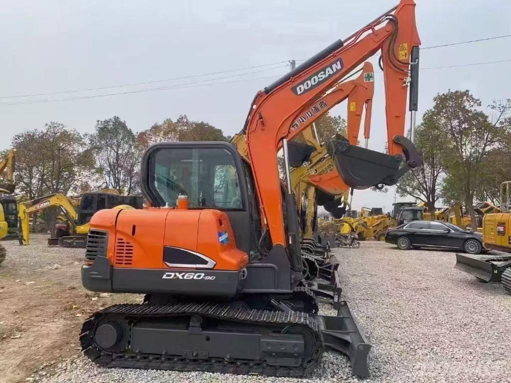 Doosan DX 60 Bageri guseničari