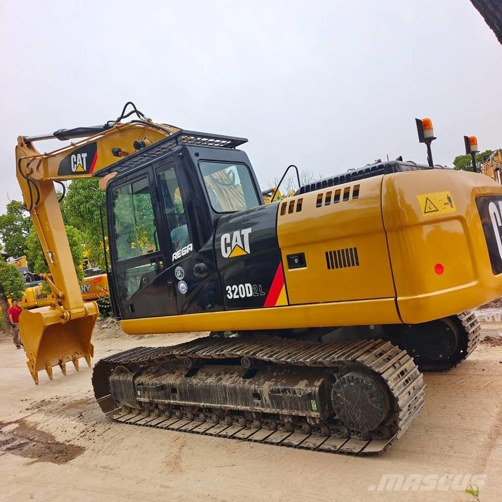 CAT 320 D2L Bageri guseničari