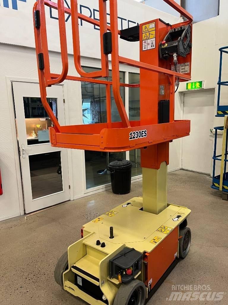 JLG 1230 ES Makazaste platforme