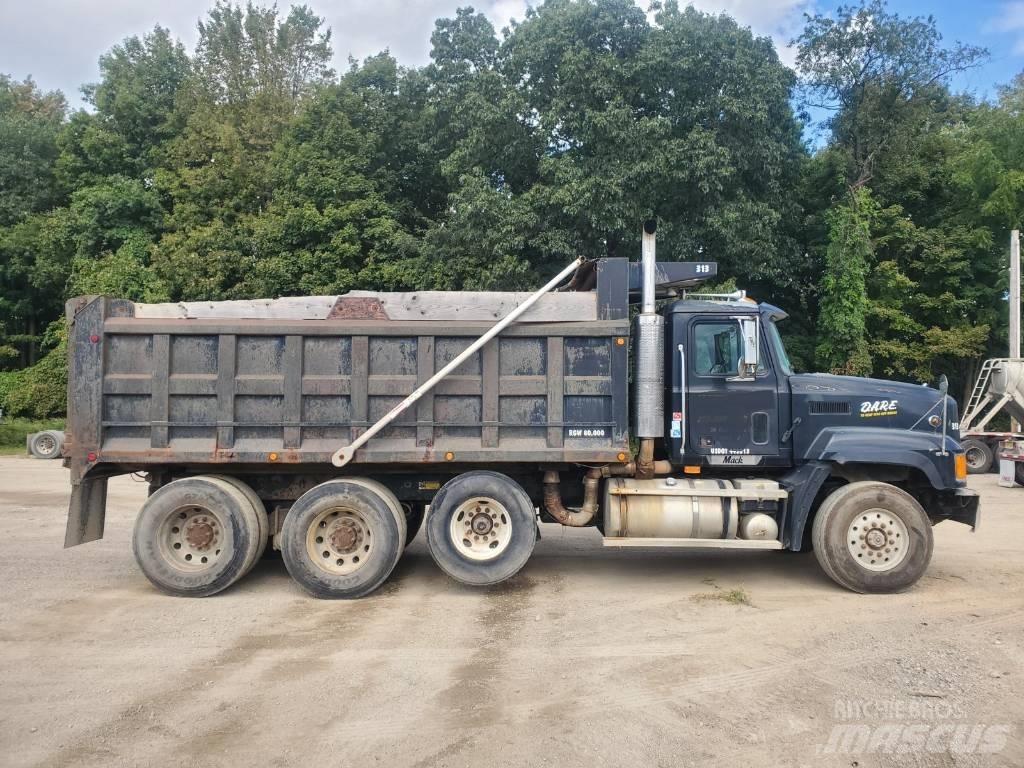 Mack CL713 Kiperi kamioni