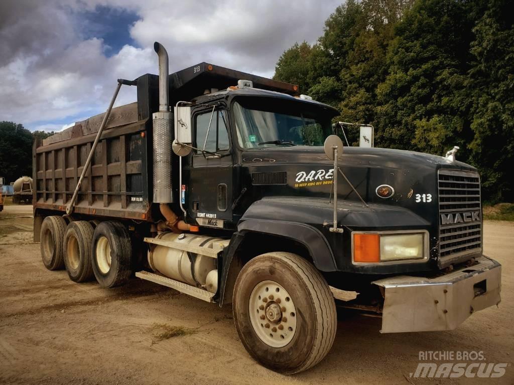 Mack CL713 Kiperi kamioni