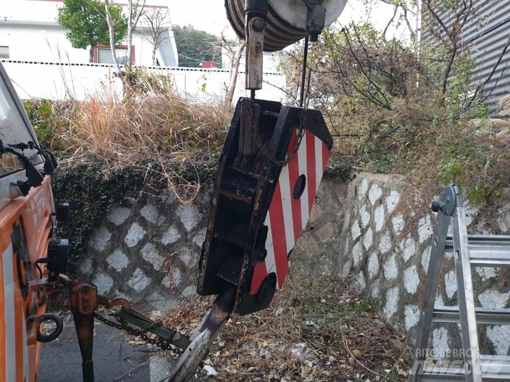 Demag AC 200 Polovne dizalice za sve terene