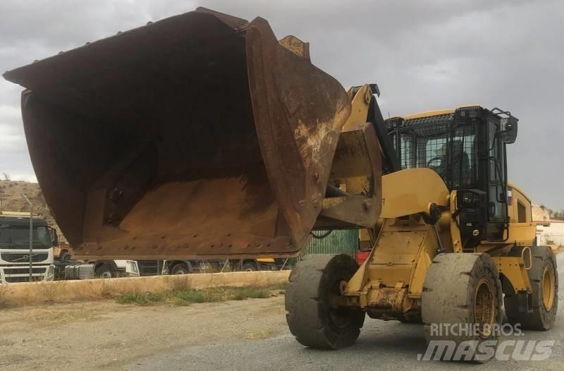 CAT 926M Utovarivači na točkove