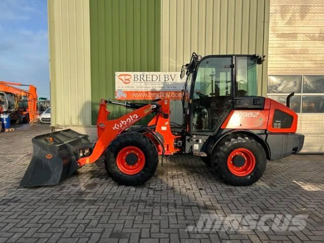 Kubota R 082 Utovarivači na točkove