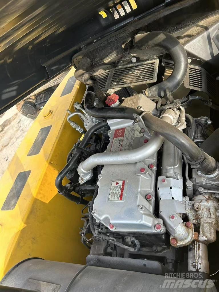 Kobelco SK 200D Bageri guseničari