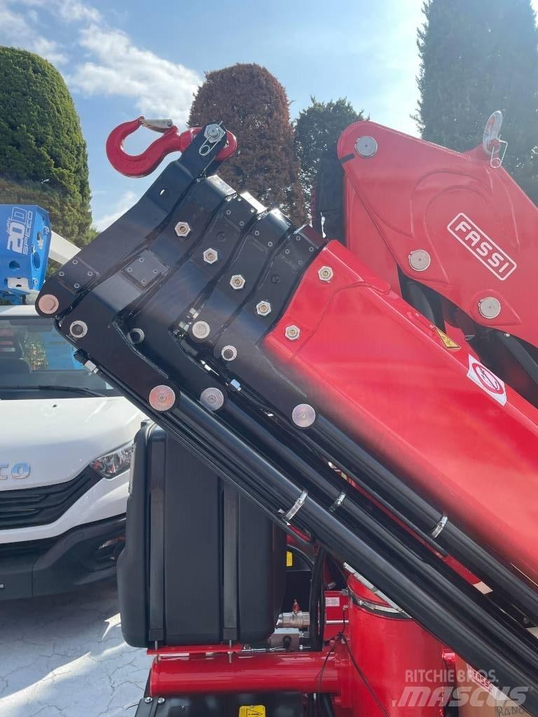 Fassi F195A.1.25 Kranovi za utovar