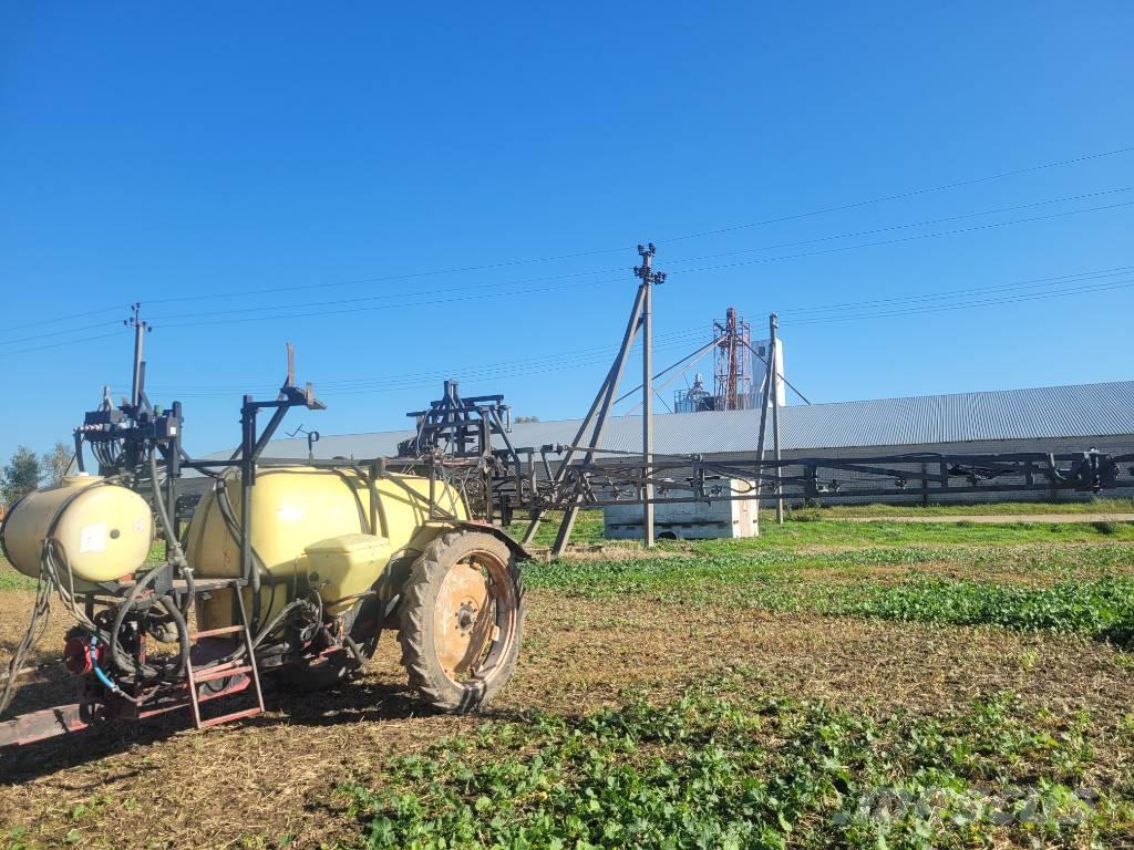 Belarus MTZ 892 Traktori