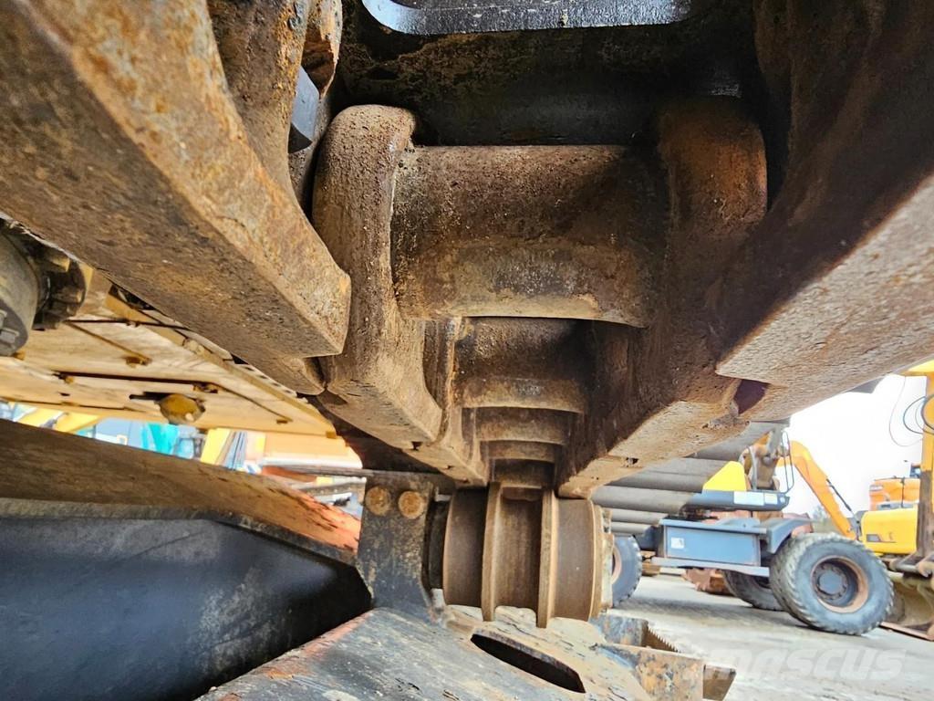 LiuGong 924E Bageri guseničari