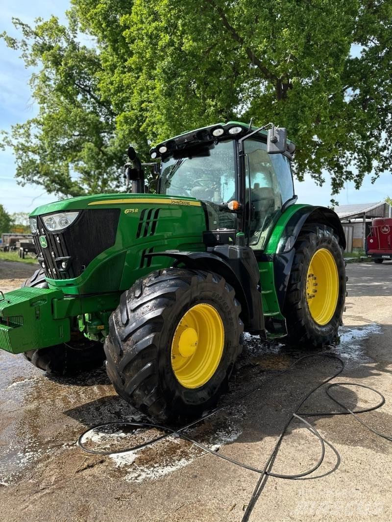 John Deere 6175 r Traktori