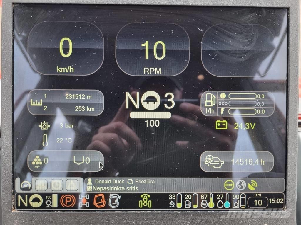 Komatsu 895 Forvarderi