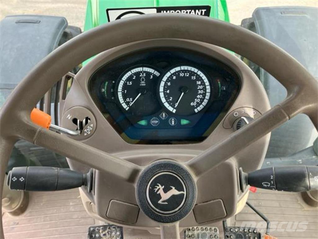 John Deere 6130R Traktori