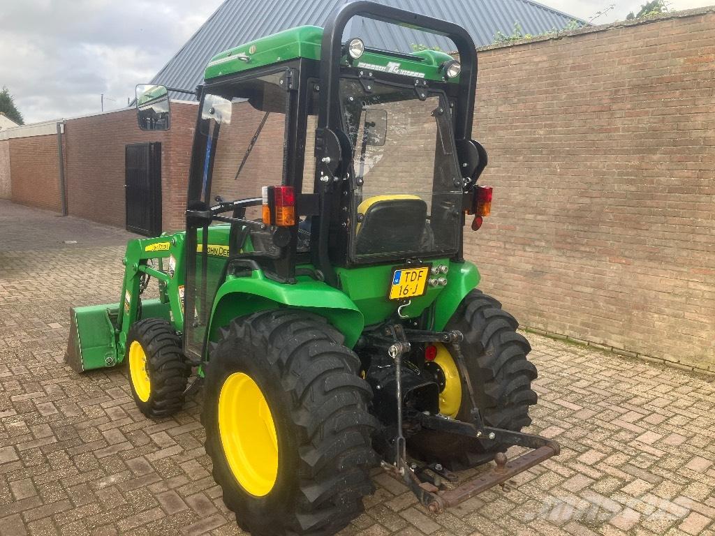 John Deere 3036 E Manji traktori