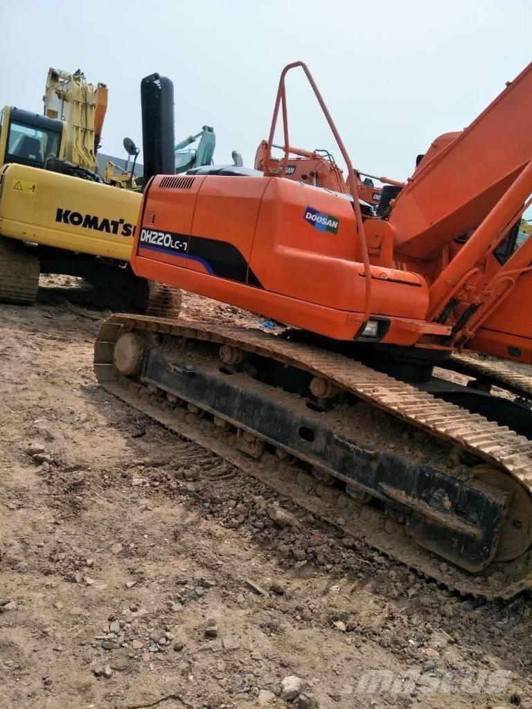 Doosan 225 Bageri guseničari