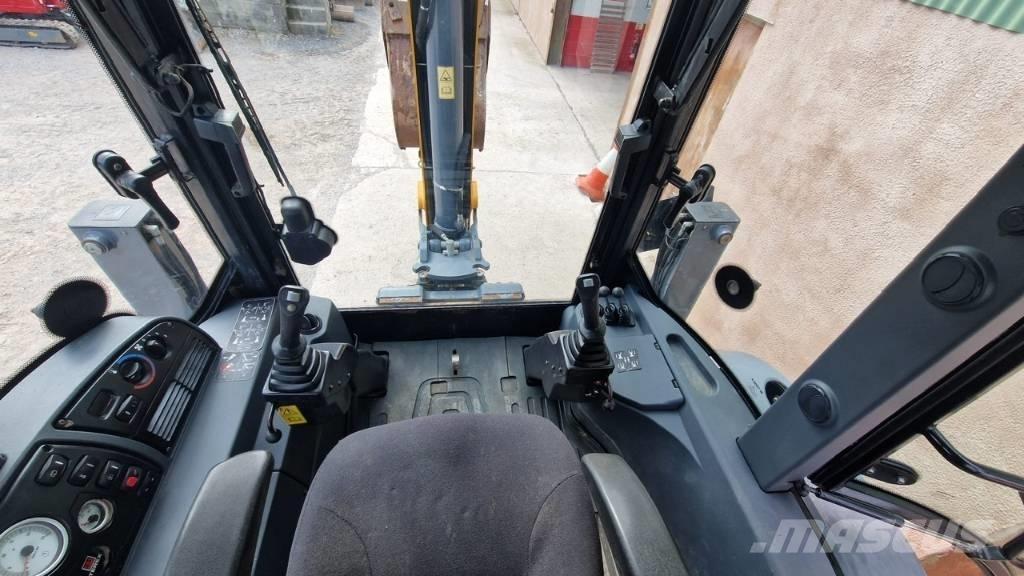 Terex TLB 890 Rovokopači