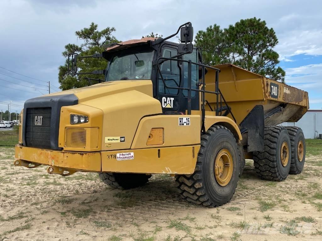CAT 740 GC Zglobni damperi