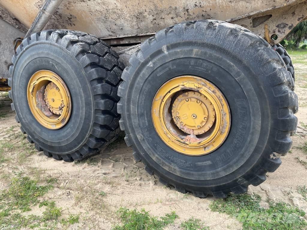 CAT 740 GC Zglobni damperi