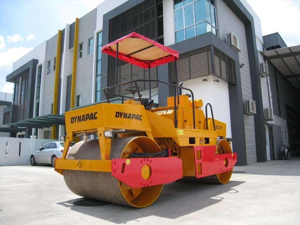 Dynapac CC 211 Valjci sa duplim bubnjem