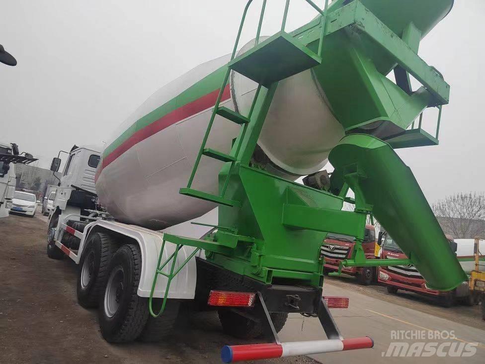 Shacman F3000 6X4 Kamioni mešalice za beton
