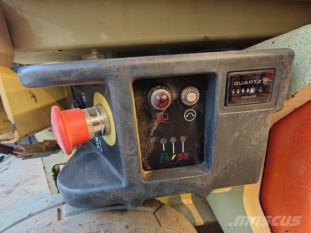 JLG 1930 ES Makazaste platforme