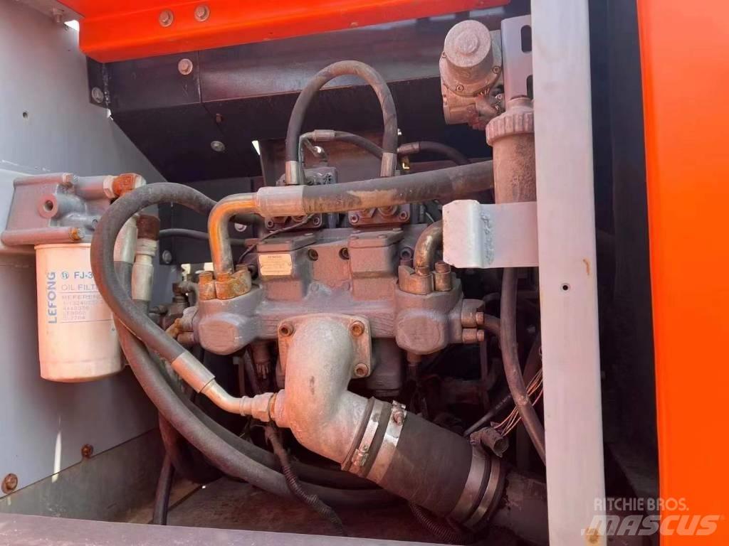 Hitachi Zaxis 240 Bageri guseničari
