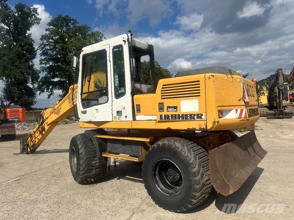 Liebherr A900 Bageri točkaši