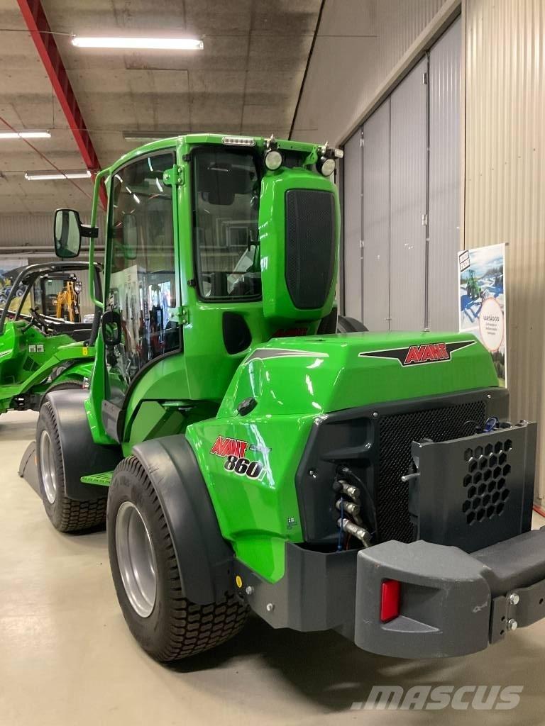 Avant 860 i Pomoćne mašine