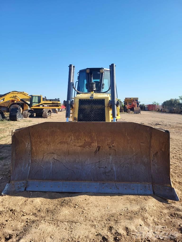 New Holland D 180 Buldožeri guseničari