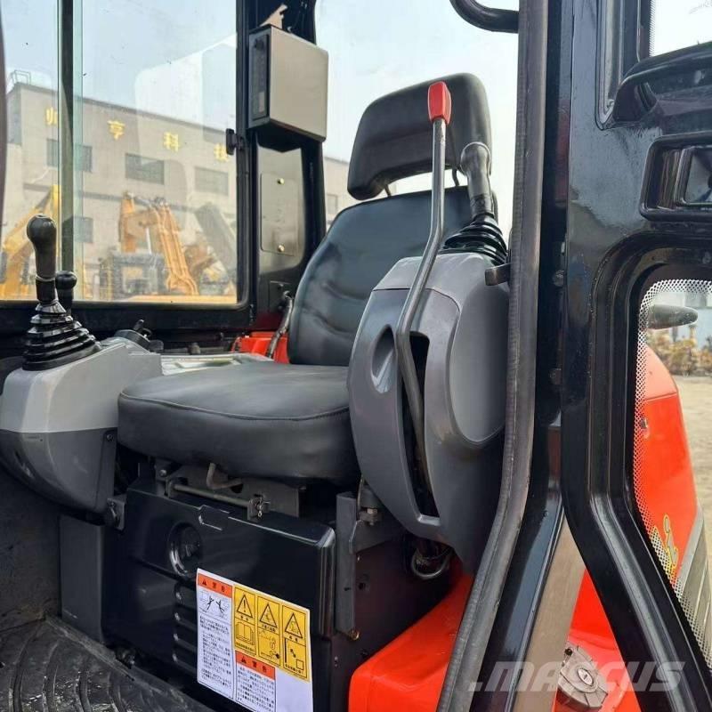 Kubota U 40 Mini bageri < 7t