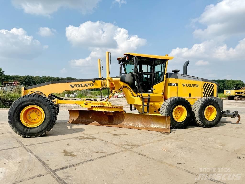 Volvo G970 + RIPPER Grejderi