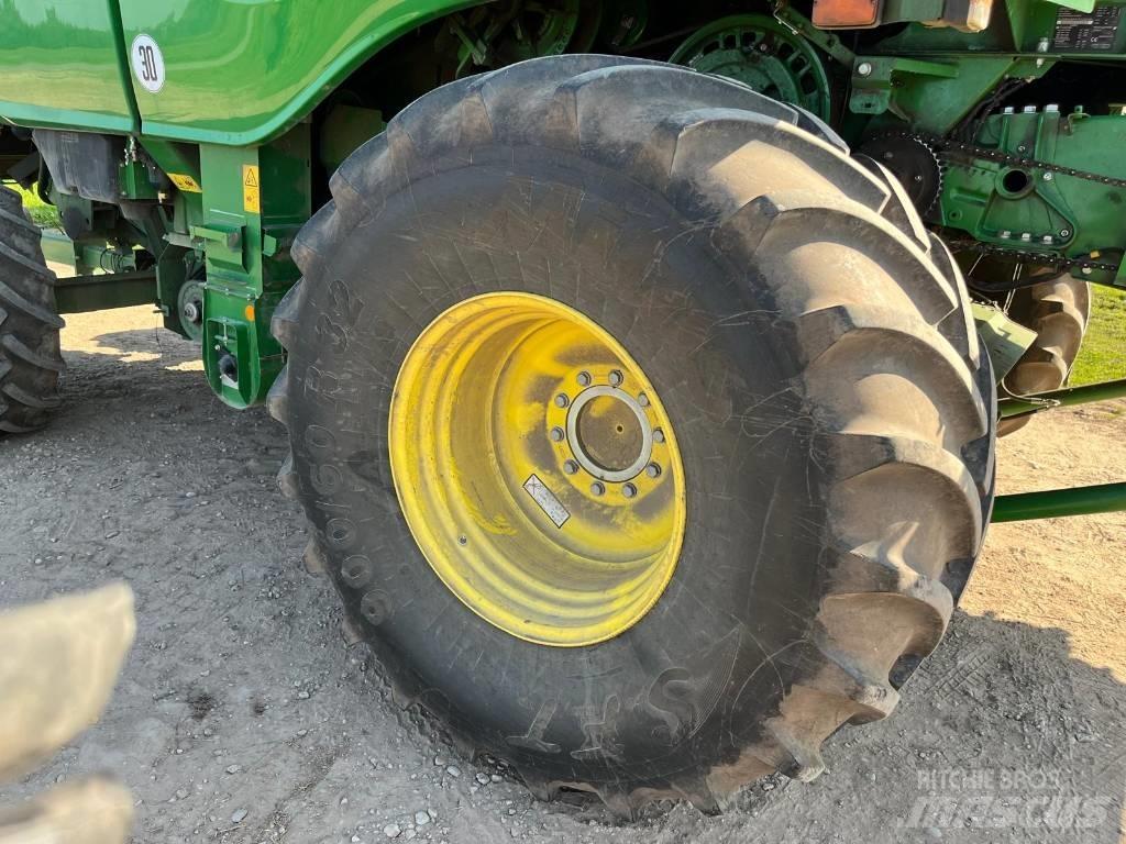 John Deere W 650 i Kombajni