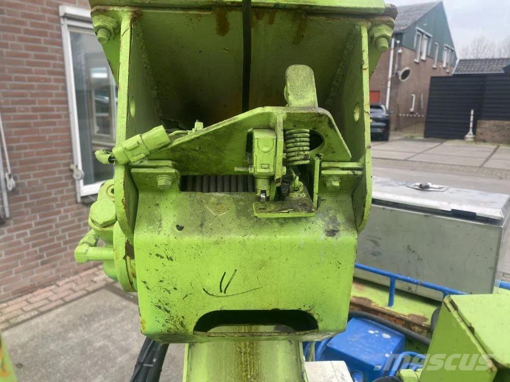 Maeda MC-305C Derik kranovi