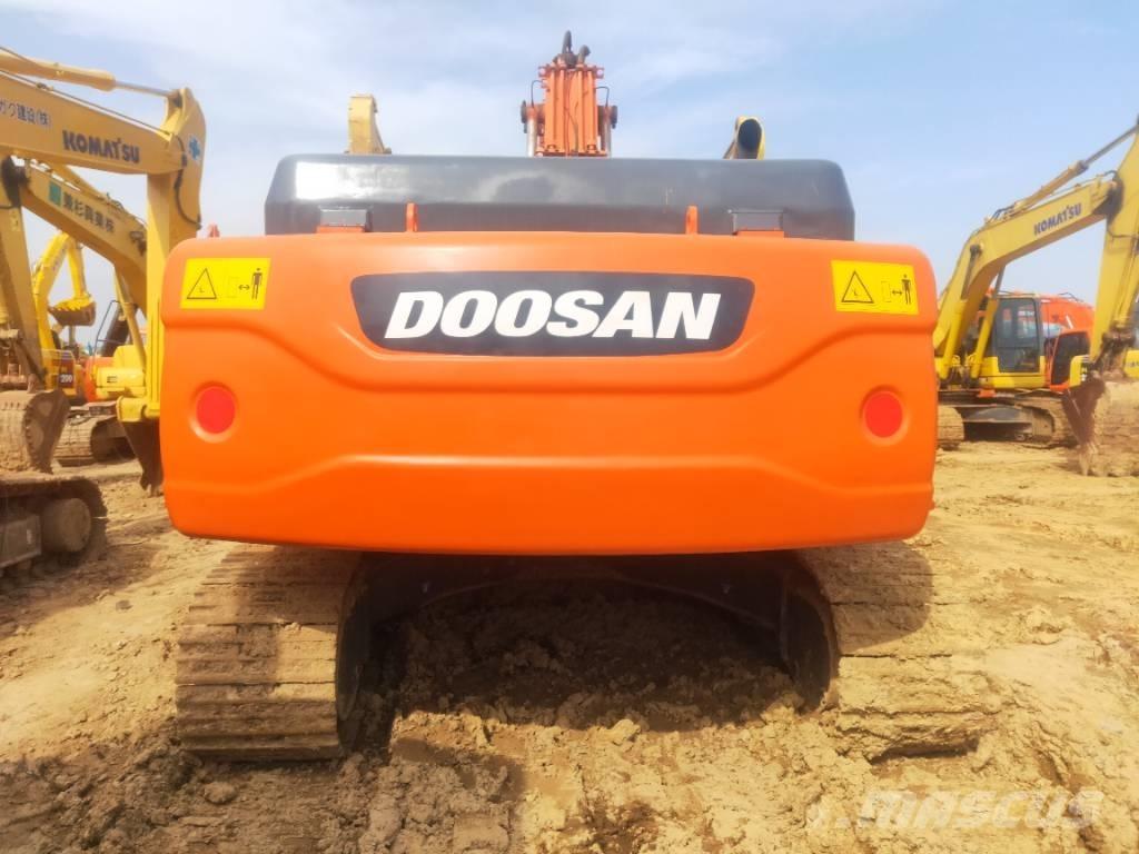 Doosan DX260LC Bageri guseničari