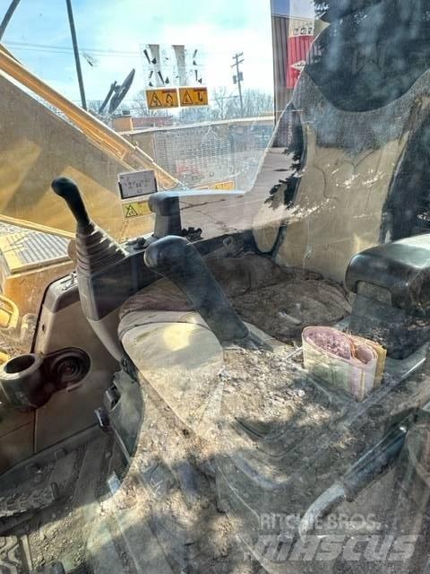CAT 320 C L Bageri guseničari