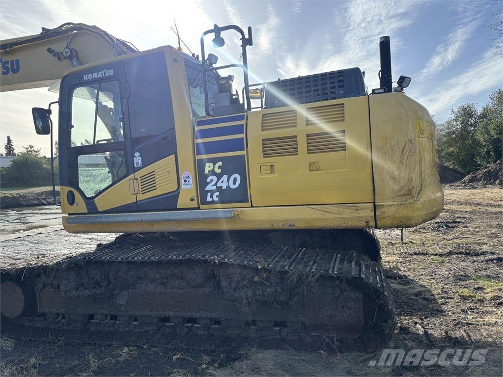 Komatsu PC240LC-11 Bageri guseničari