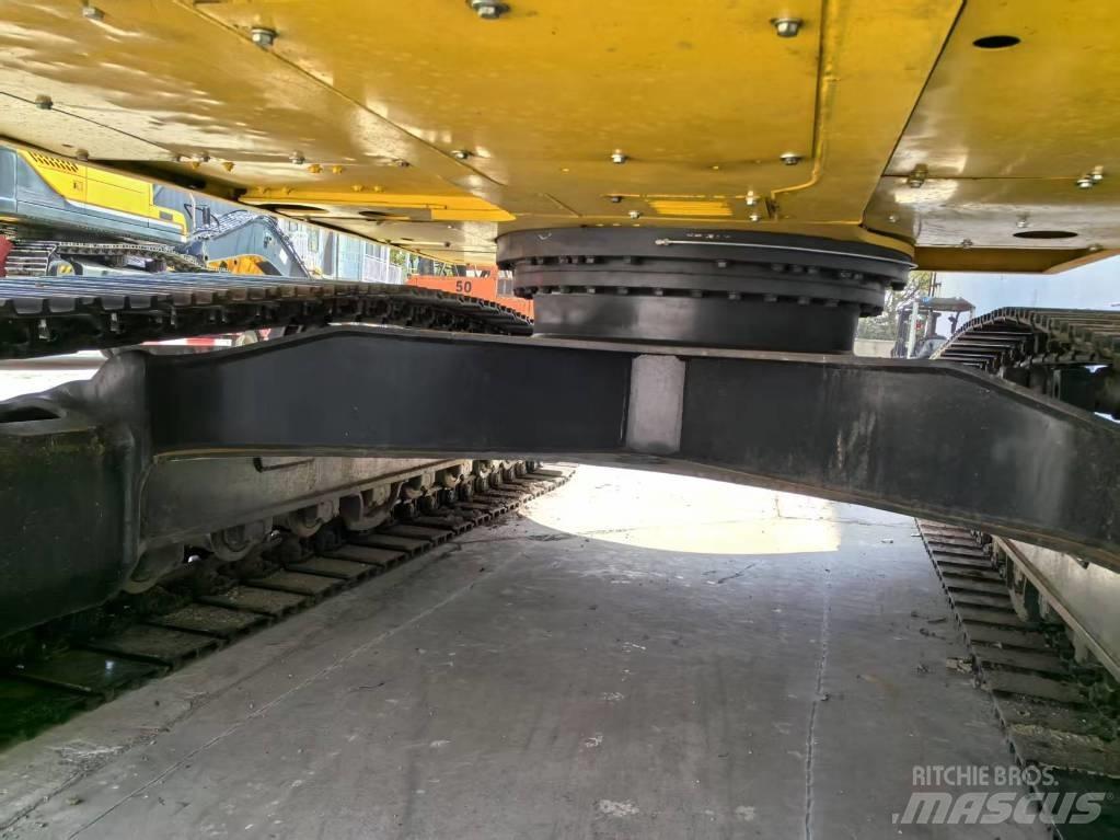 Komatsu PC 220-8 Bageri guseničari