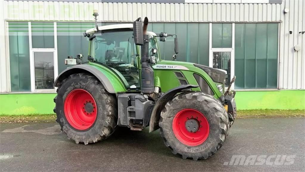 Fendt 724 vario s4 Traktori