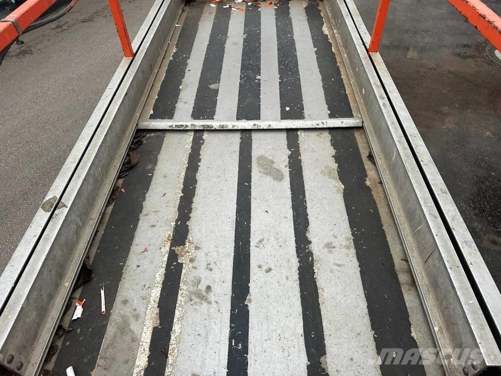 JLG 3246 ES Makazaste platforme