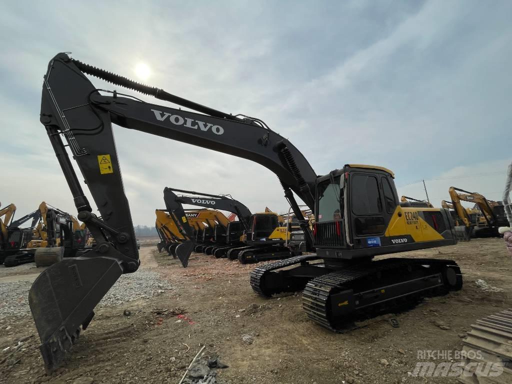 Volvo EC240D Bageri guseničari