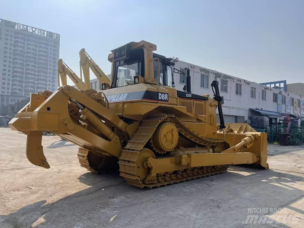 CAT D 8 R Buldožeri guseničari