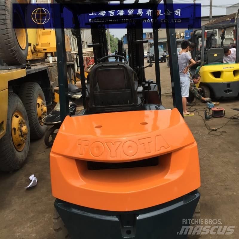 Toyota 7 FD 30 Dizelski viljuškari