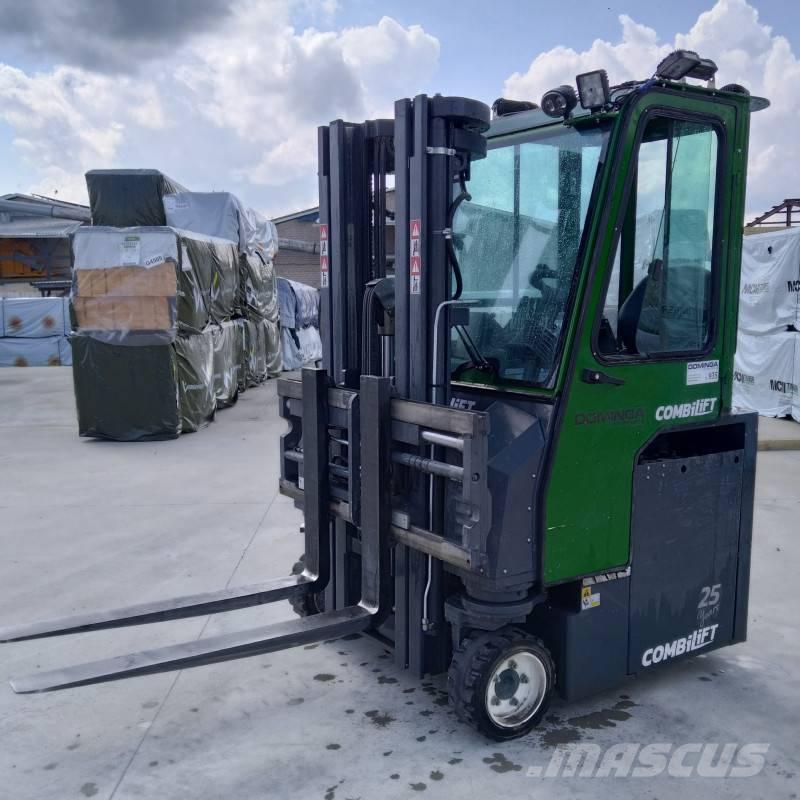 Combilift CBE 2500 Viljuškari sa 4-stranskim dohvatom