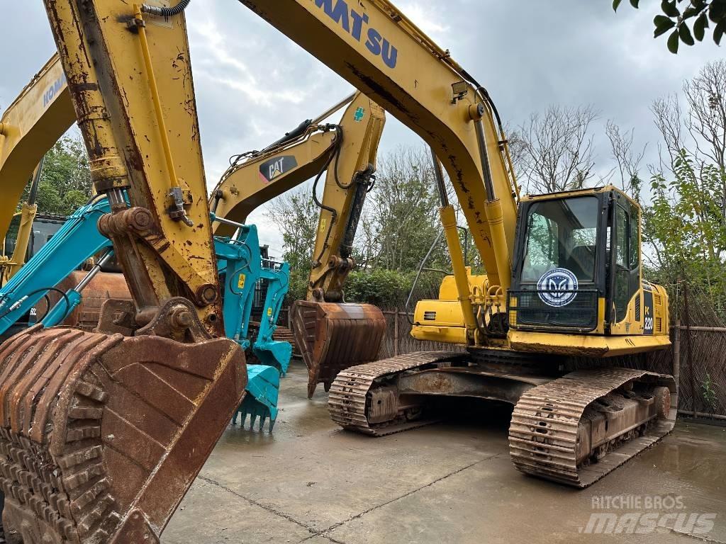 Komatsu PC 220-8 Bageri guseničari