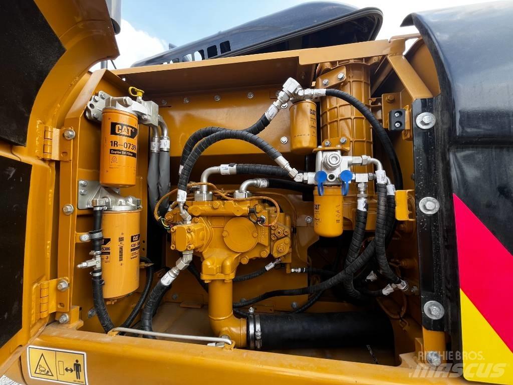 CAT 320 D2L Bageri guseničari