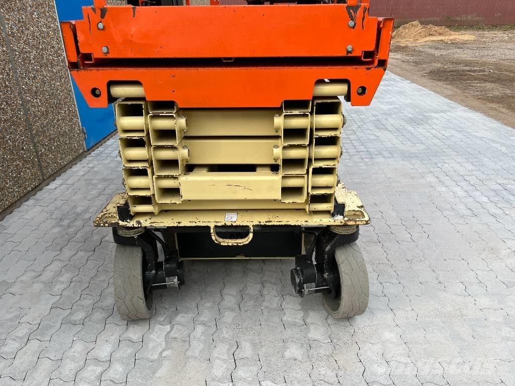 JLG 3246 ES Makazaste platforme