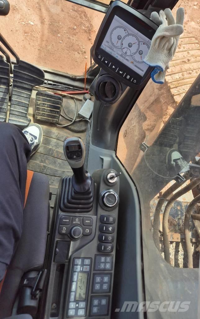 Doosan DX 300 LC-5 Bageri guseničari