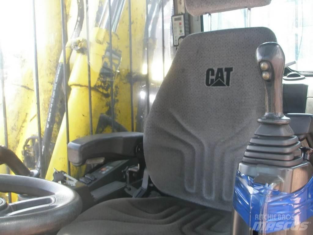 CAT M318F Bageri točkaši