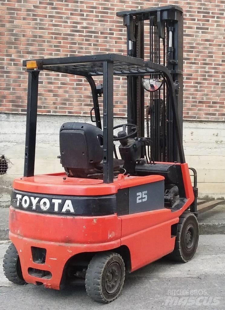 Toyota FBMF25 Električni viljuškari